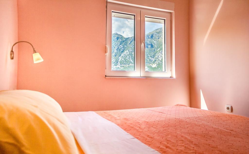Apartmani Stanovcic Donji Morinj Exterior foto